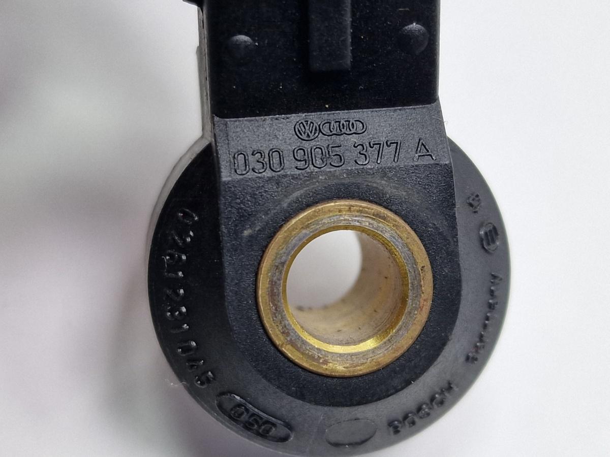 Senzor detonatie VOLKSWAGEN LUPO 6X1, 6E1 1998 - 2005 1.0 1.0 1.0 AER, ALD, ALL, ANV, AUC BOSCH 0261231045 030905377A
