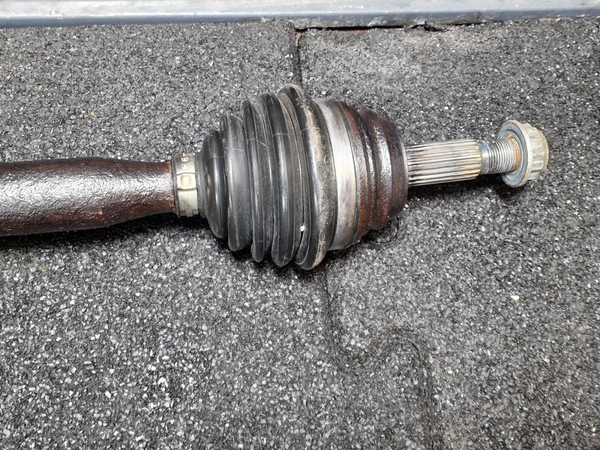 Planetara dreapta VOLKSWAGEN LUPO 6X1, 6E1 1998 - 2005 1.0 1.0 1.0 AER, ALD, ALL, ANV, AUC JZW407450KX