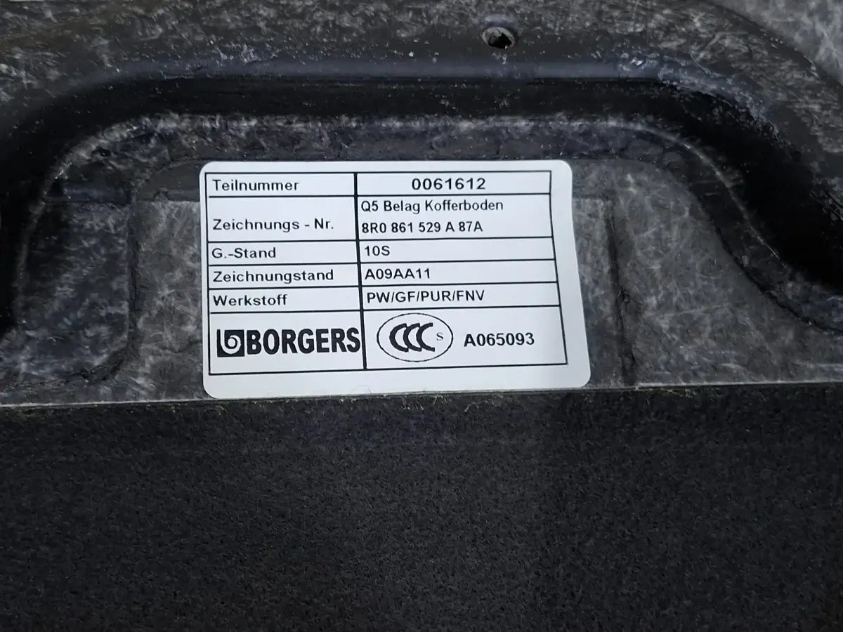Capitonaj podea spate AUDI Q5 8RB 2008 -> 2.0 TDI quattro CAHA, CGLB, CMGA 8R0861529A