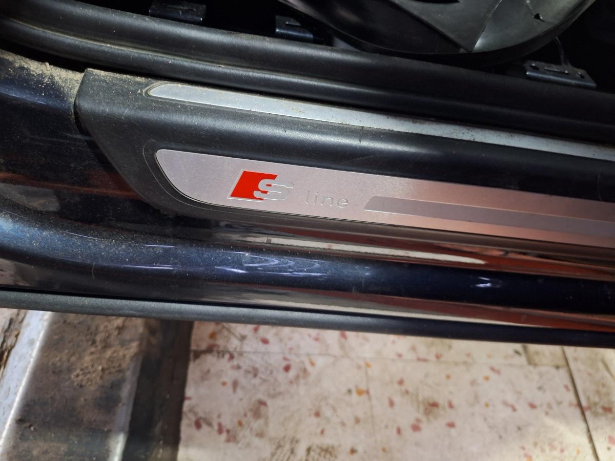 Ornament protectie praguri fata dreapta AUDI Q5 8RB 2008 - 2015