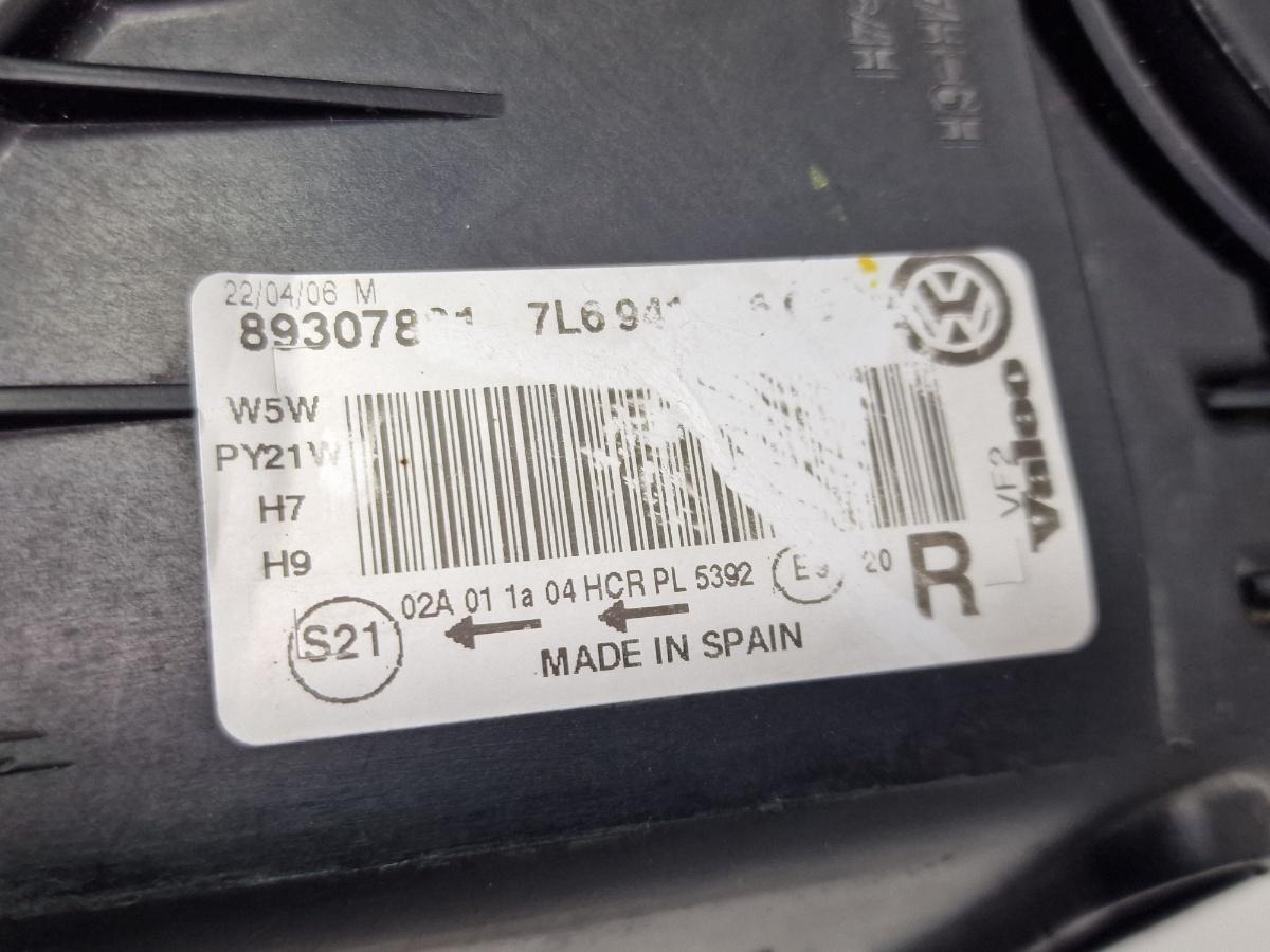 Far halogen dreapta VOLKSWAGEN TOUAREG 7LA, 7L6, 7L7 2002 - 2013 2.5 R5 TDI BAC, BPE Valeo 89307881 7L6941016CE