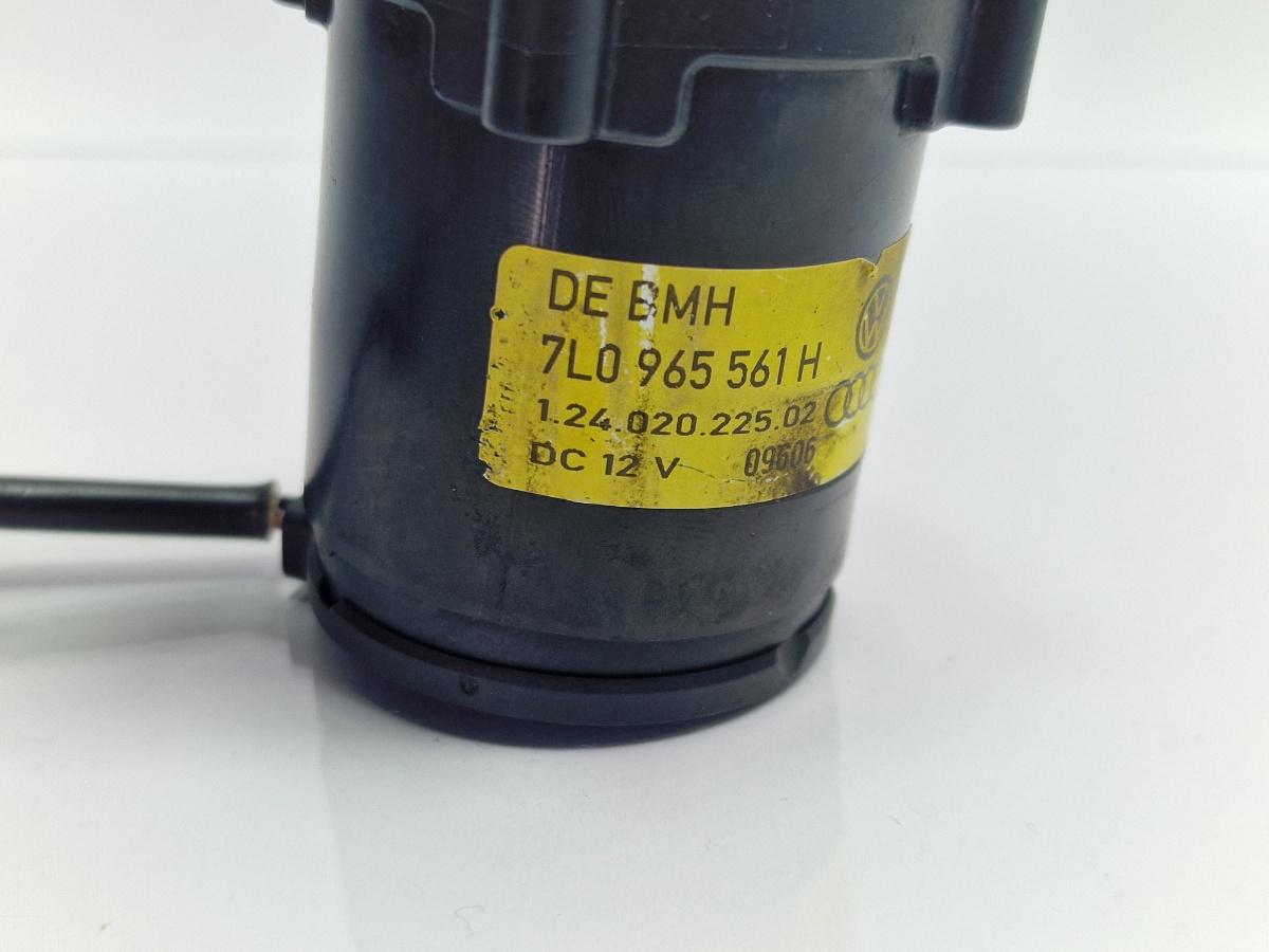 Pompa recirculare apa auxiliara VOLKSWAGEN TOUAREG 7LA, 7L6, 7L7 2002 - 2013 2.5 R5 TDI BAC, BPE 7L0965561H