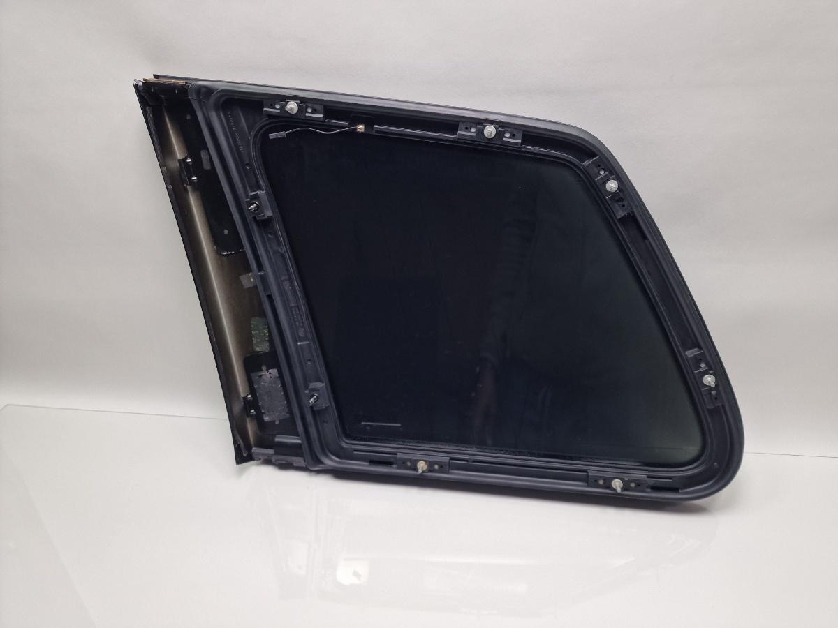 Geam lateral dreapta spate VOLKSWAGEN TOUAREG 7LA, 7L6, 7L7 2002 - 2013 2.5 R5 TDI BAC, BPE 7L6845298