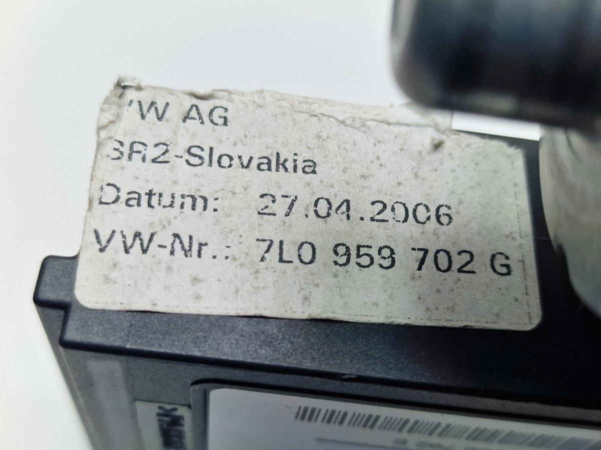 Motoras macara dreapta fata VOLKSWAGEN TOUAREG 7LA, 7L6, 7L7 2002 - 2013 2.5 R5 TDI BAC, BPE BOSCH 0130821765 7L0959702G