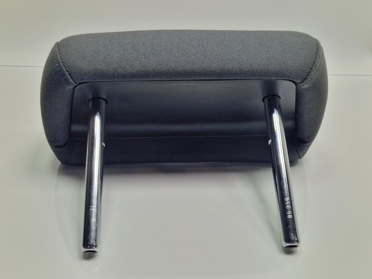 Tetiera mijloc bancheta spate VOLKSWAGEN TOUAREG 7LA, 7L6, 7L7 2002 - 2013 2.5 R5 TDI BAC, BPE 7L6885900F