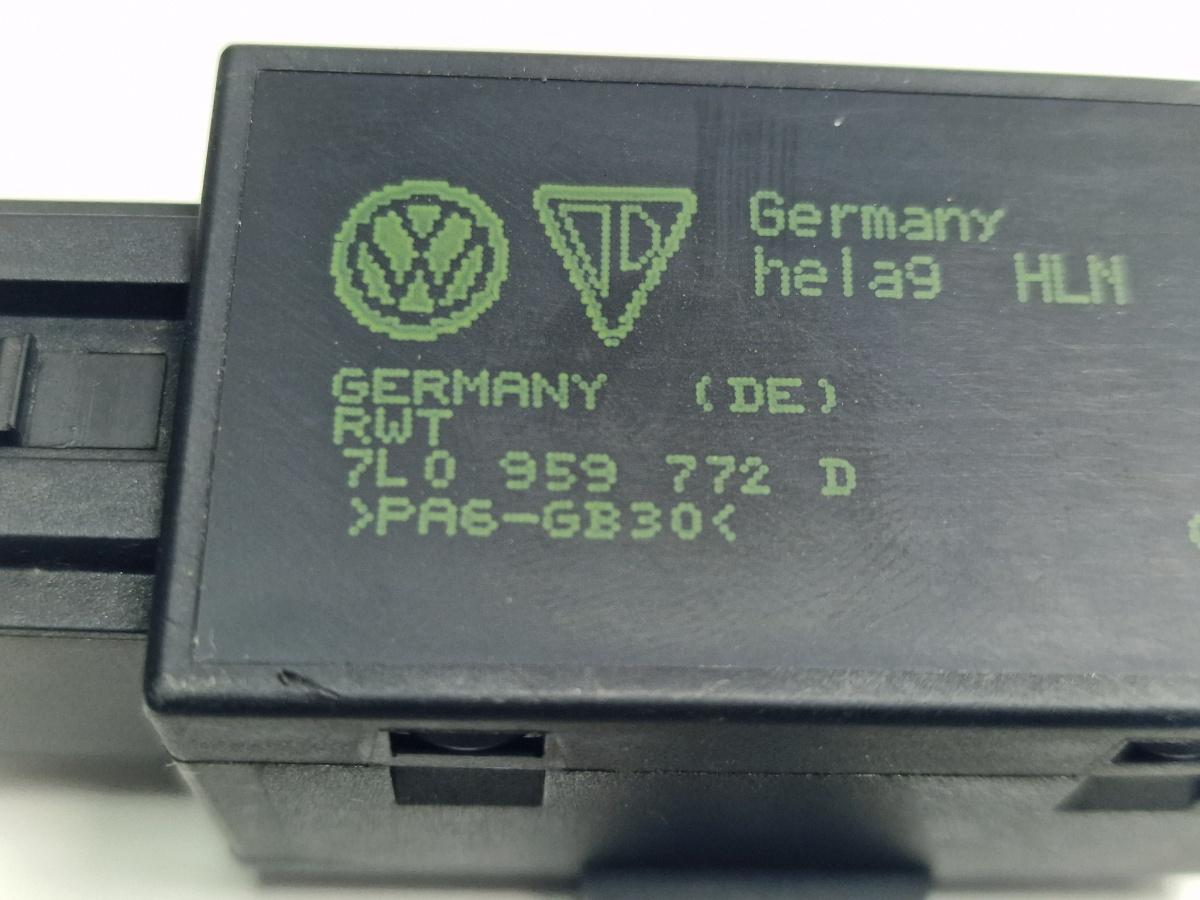 Releu incalzire scaun VOLKSWAGEN TOUAREG 7LA, 7L6, 7L7 2002 - 2013 2.5 R5 TDI BAC, BPE 7L0959772D