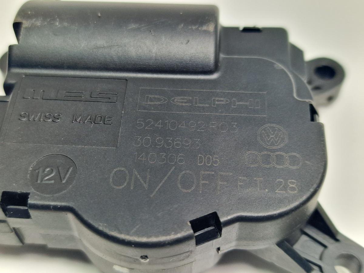 Motoras aeroterma VOLKSWAGEN TOUAREG 7LA, 7L6, 7L7 2002 - 2013 2.5 R5 TDI BAC, BPE Delphi 52410492