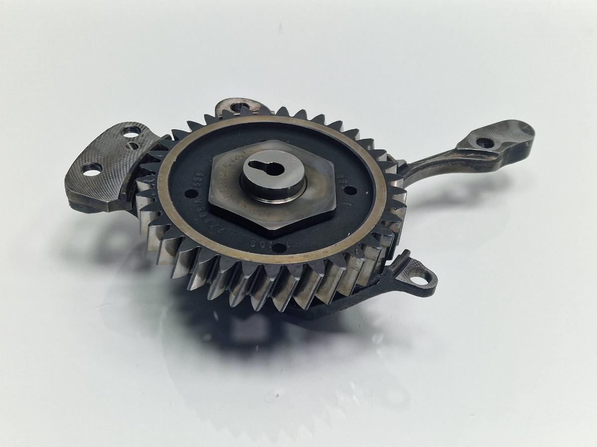Pinion distributie VOLKSWAGEN TOUAREG 7LA, 7L6, 7L7 2002 - 2013 2.5 R5 TDI BAC, BPE 070109237C
