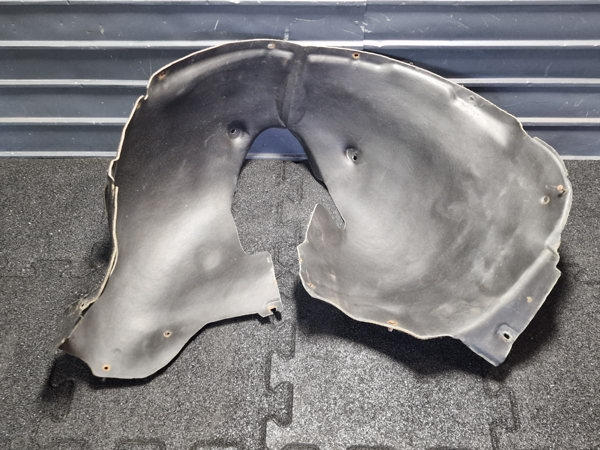 Carenaj roata stanga fata VOLKSWAGEN TOUAREG 7LA, 7L6, 7L7 2002 - 2013 2.5 R5 TDI BAC, BPE 7L6809961J