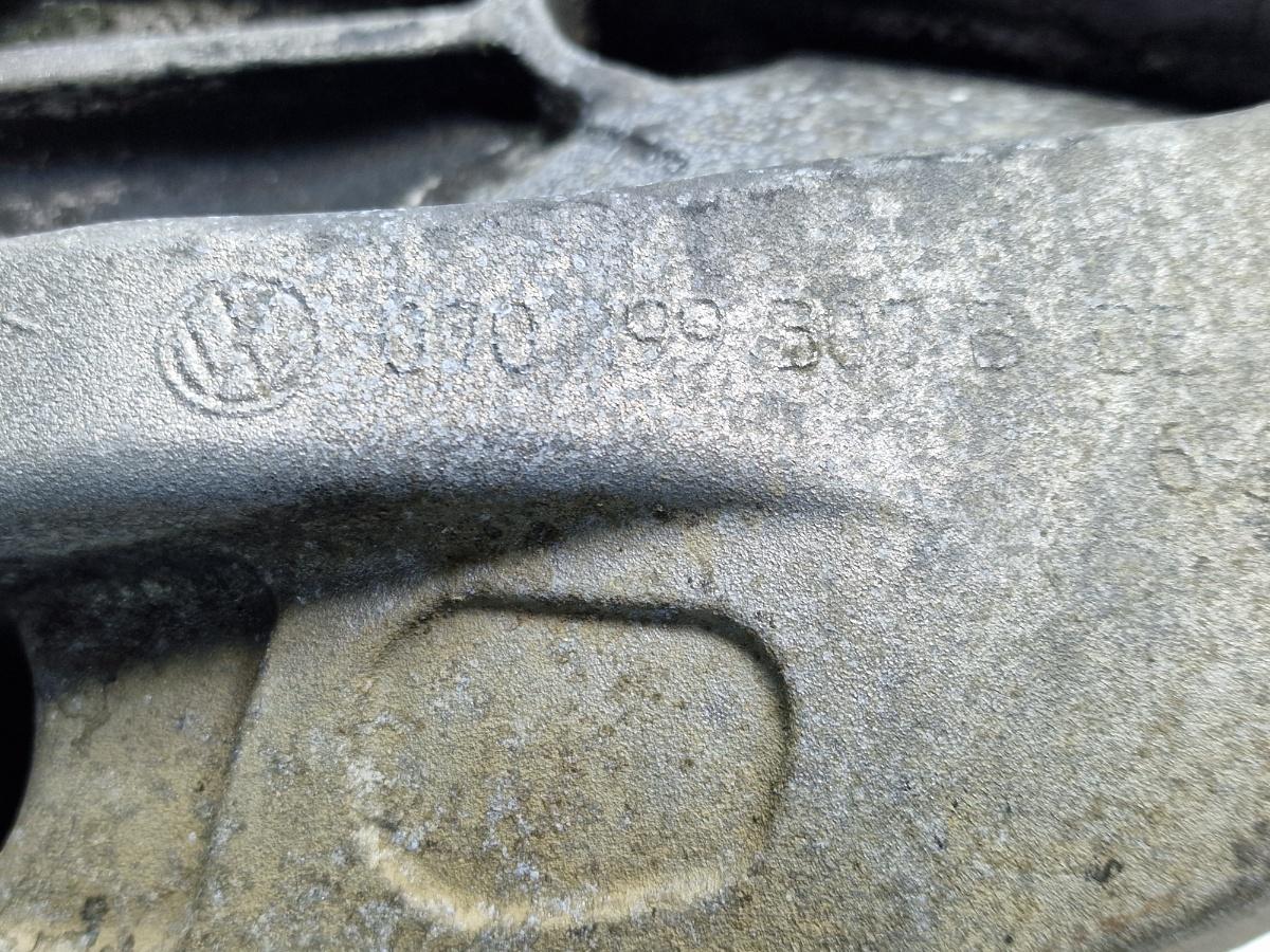 Suport motor stanga VOLKSWAGEN TOUAREG 7LA, 7L6, 7L7 2002 - 2013 2.5 R5 TDI BAC, BPE 070199307B