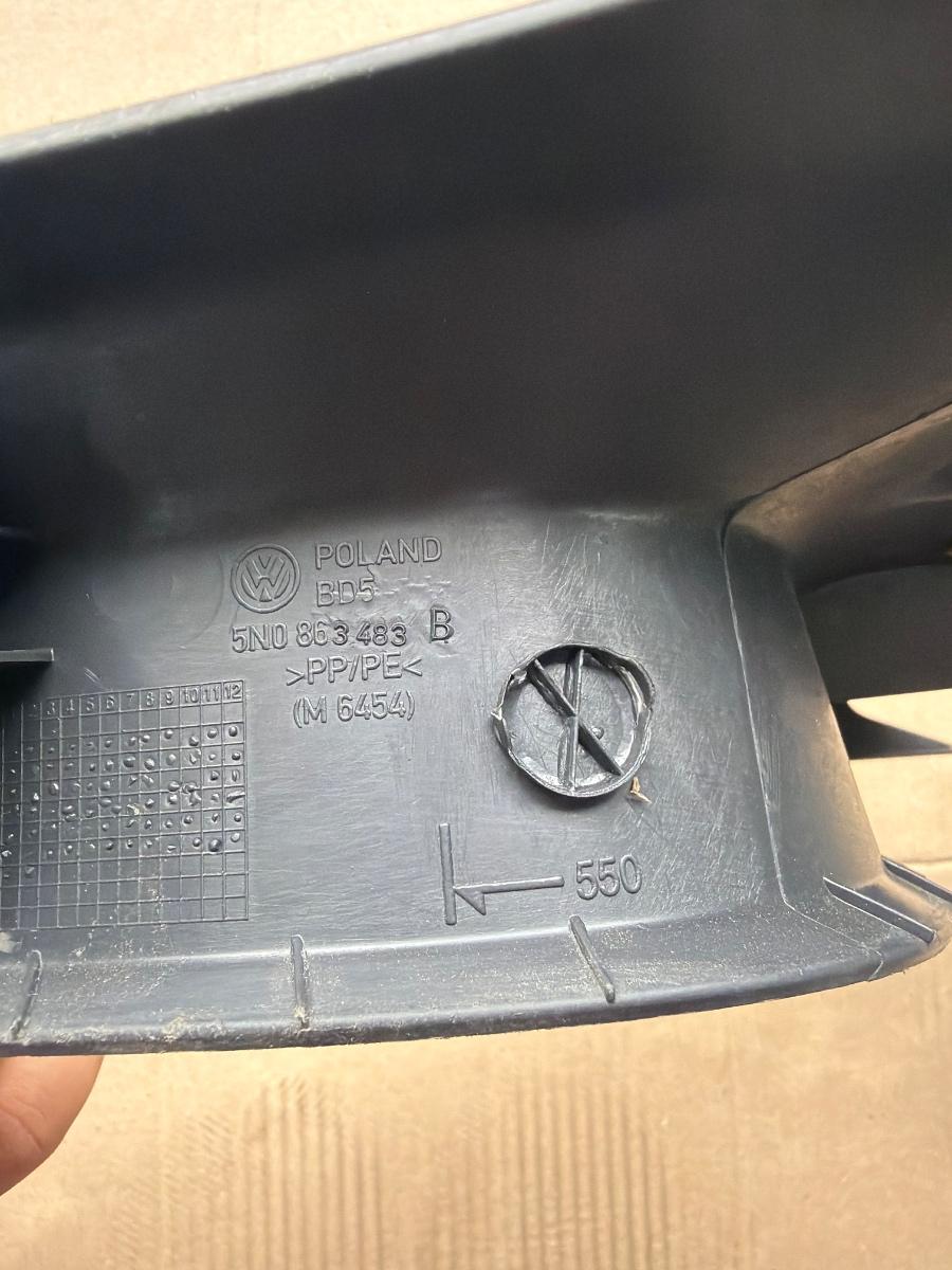 Element decorativ praguri stalp stanga VOLKSWAGEN TIGUAN 5N_ 2007 -> 2.0 TDI CBAB, CFFB 5N0863483B