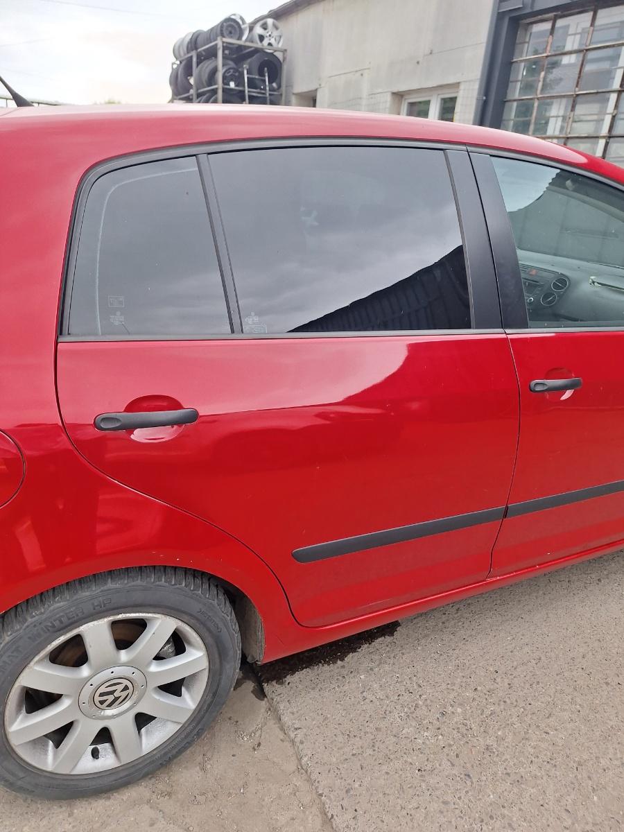 Usa Portieră spate dreapta VOLKSWAGEN GOLF PLUS 5M1, 521 2006 1.9 TDI BXE 77KW|105HP 2006