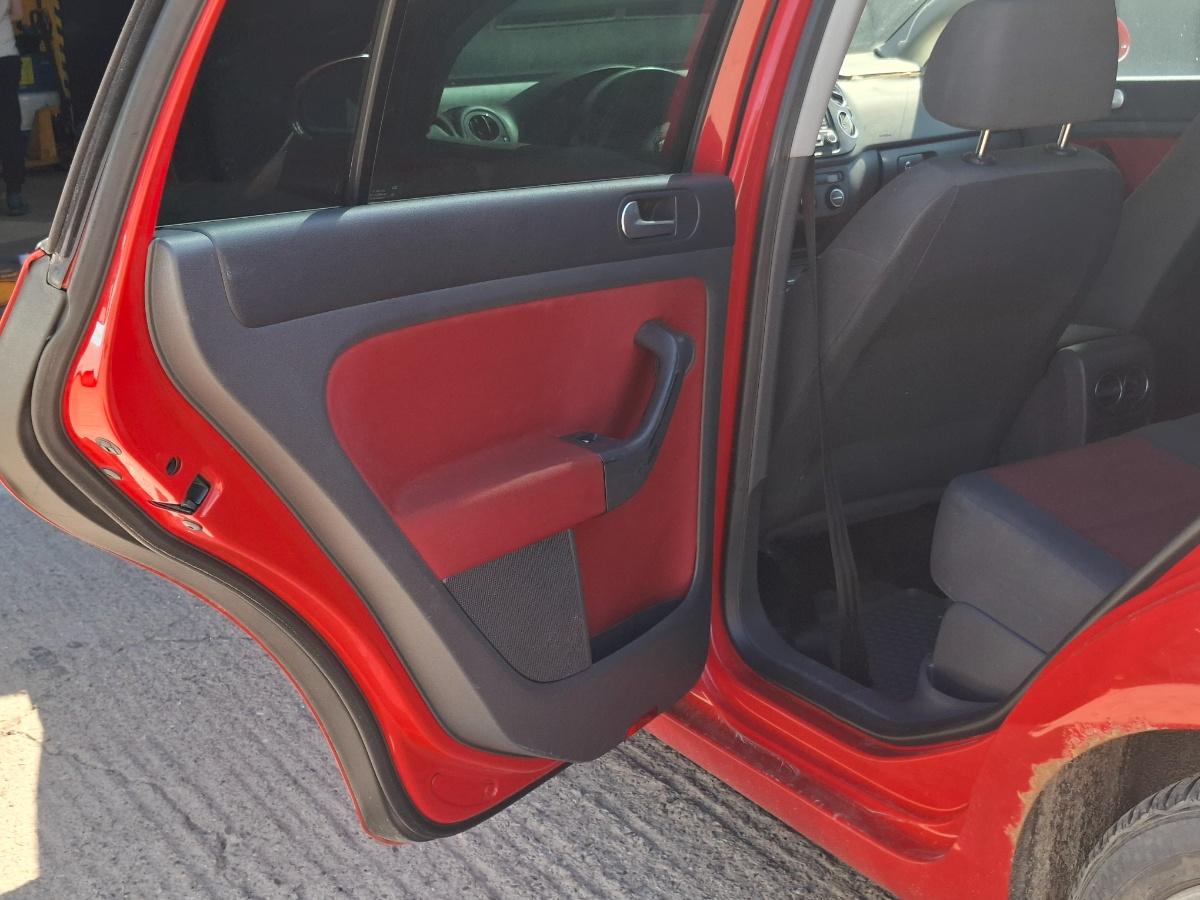 Tapițerie panou portieră spate stanga VOLKSWAGEN GOLF PLUS 5M1, 521 2006 1.9 TDI BXE 77KW|105HP 2006