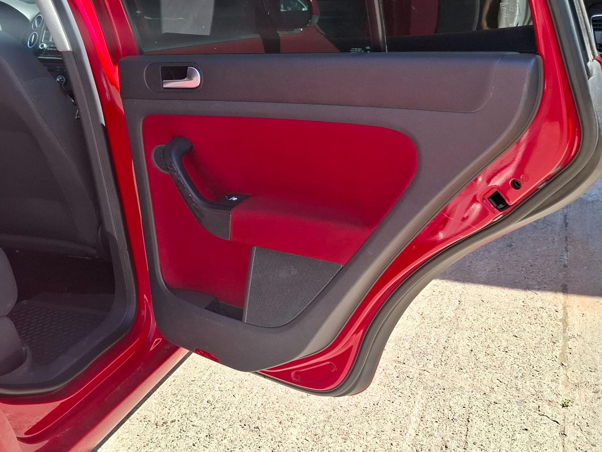 Tapițerie panou portieră spate dreapta VOLKSWAGEN GOLF PLUS 5M1, 521 2006 1.9 TDI BXE 77KW|105HP 2006