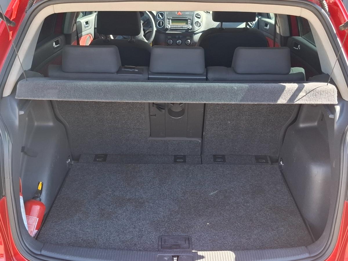 Poliță sub lunetă VOLKSWAGEN GOLF PLUS 5M1, 521 2006 1.9 TDI BXE 77KW|105HP 2006