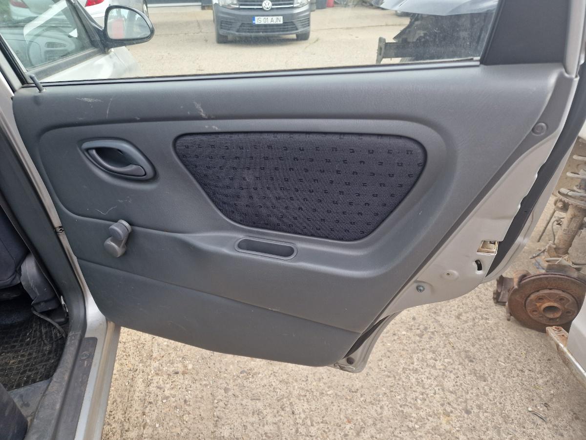 Tapițerie panou portieră spate dreapta SUZUKI ALTO FF 2004 1.1 F10D 46KW|63HP 2004
