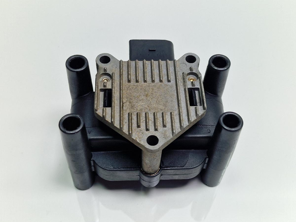 Bobina inductie VOLKSWAGEN POLO 6N2 1999 - 2001 1.0 1.0 1.0 ALD, AUC 032905106B