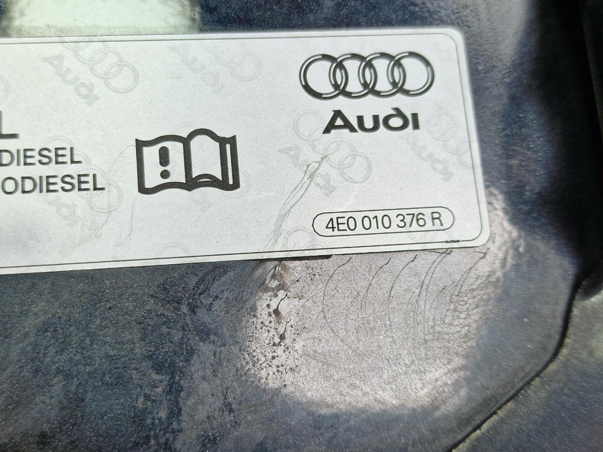 Usita rezervor combustibil AUDI A4 III 8EC, B7 2004 - 2008 negru LZ9Y 8E0 809 905 E