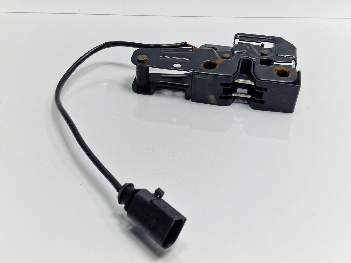Broasca capota motor AUDI A4 III 8EC, B7 2004 - 2008 2.0 TDI BPW 8E0823509D