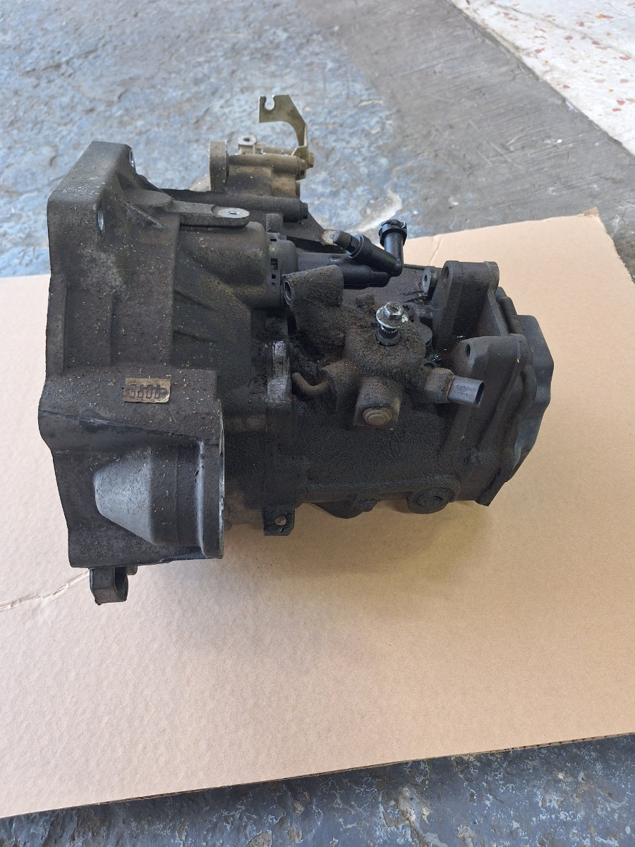 Cutie de viteze manuala 5 trepte 1.9 TDI BJB, BLS JCS - HNV VOLKSWAGEN CADDY III Estate 2KB, 2KJ, 2CB, 2CJ 2004 - 2015