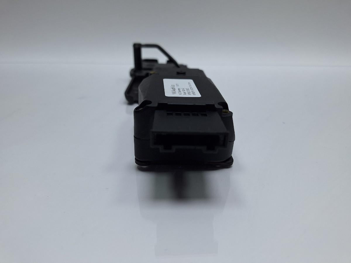 Broasca portbagaj soft close AUDI Q5 8RB 2008 -> 2.0 TDI quattro CAHA, CGLB, CMGA 4F9827383E