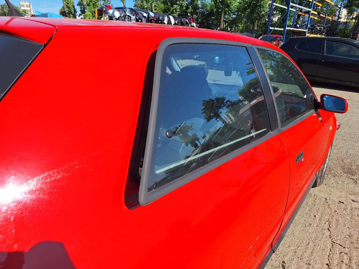 Geam lateral spate dreapta AUDI A3 8L1 2001 1.9 TDI ASZ 96KW|130HP 2001