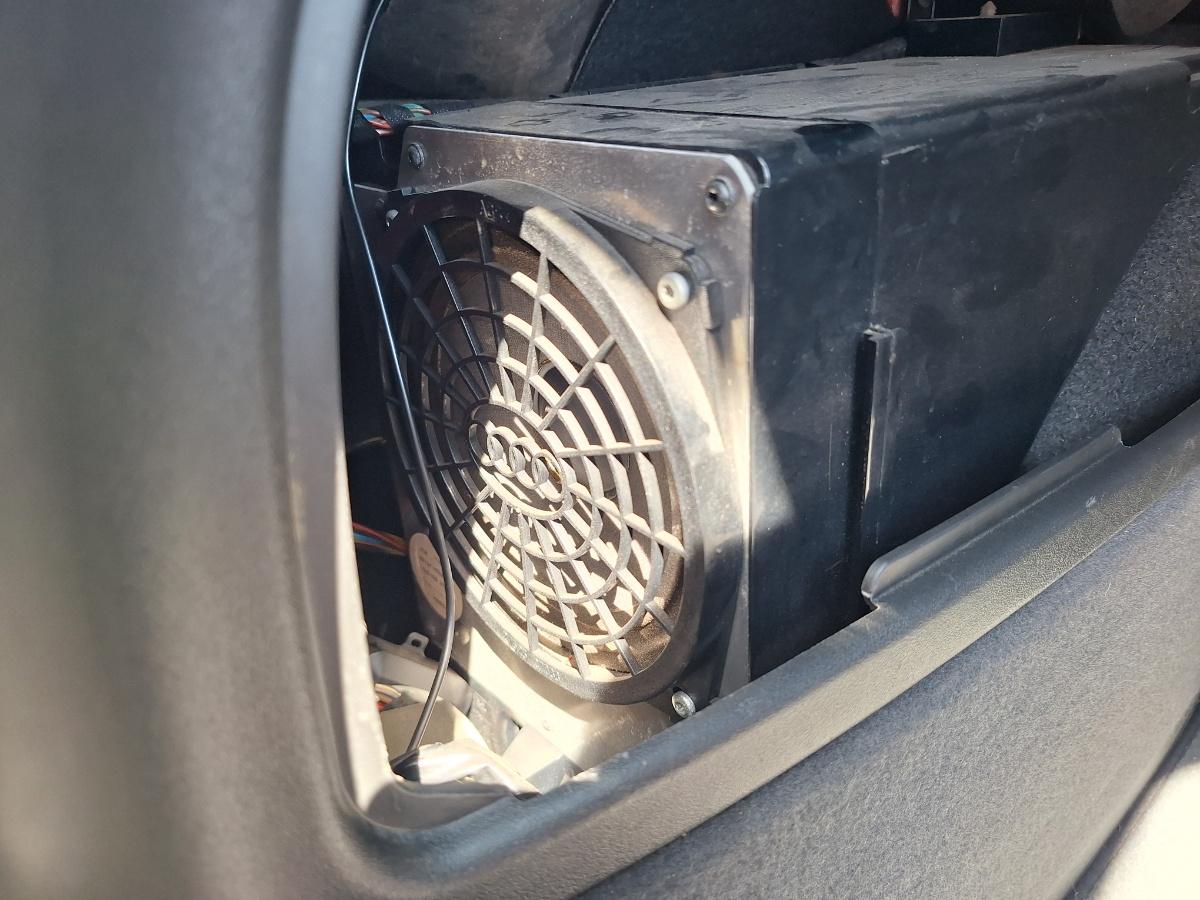 Difuzor subwoofer AUDI A3 8L1 1996 - 2006 1.9 TDI ASZ