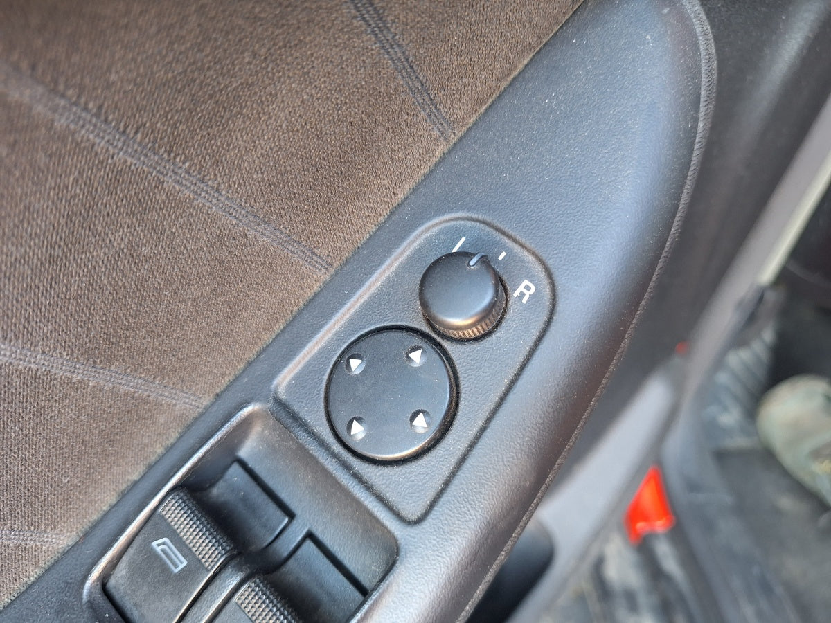 Comutator dezaburire oglinzi AUDI A3 8L1 1996 - 2006 1.9 TDI ASZ