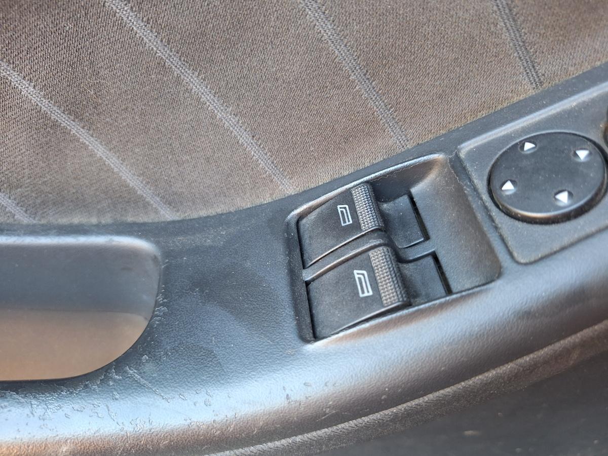 Butoane geamuri electrice AUDI A3 8L1 1996 - 2006 1.9 TDI ASZ