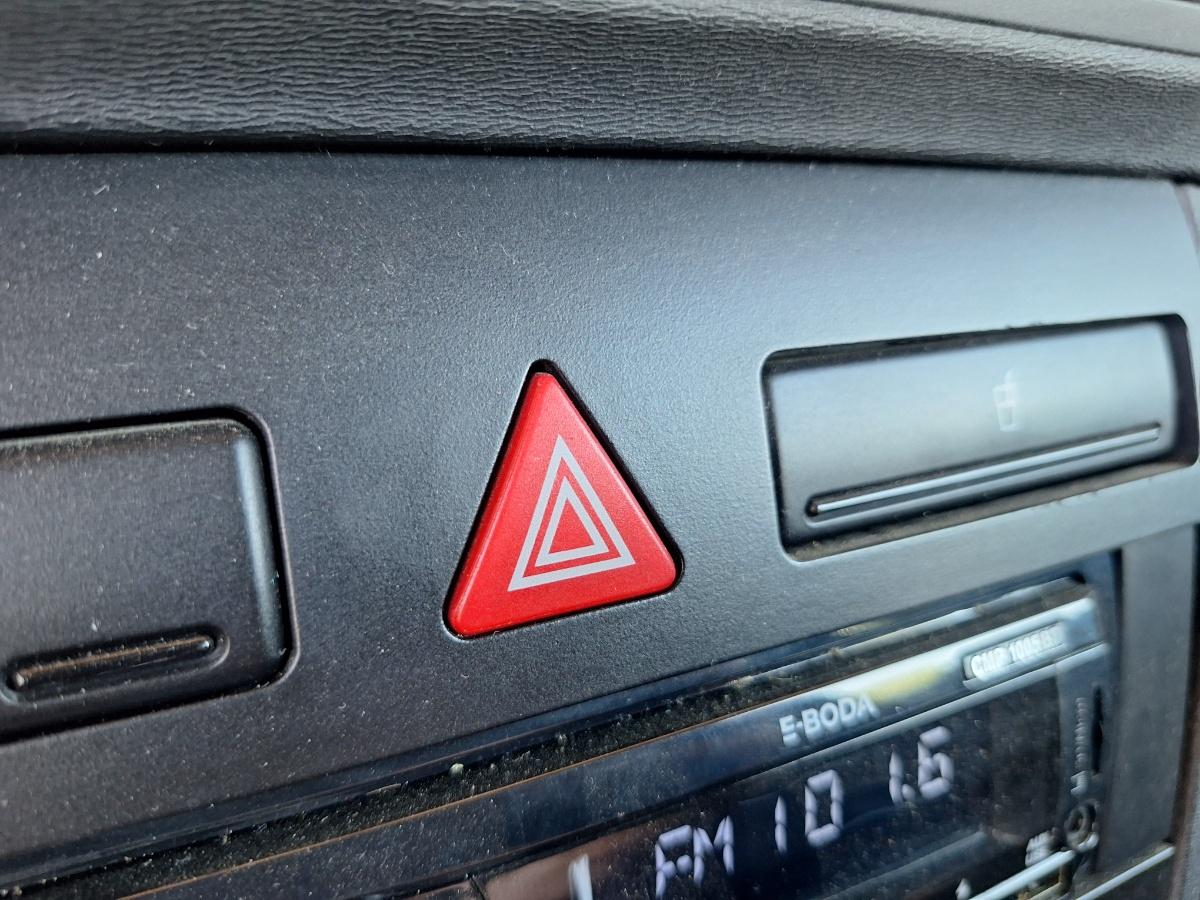 Comutator lumini de avarie AUDI A3 8L1 1996 - 2006 1.9 TDI ASZ