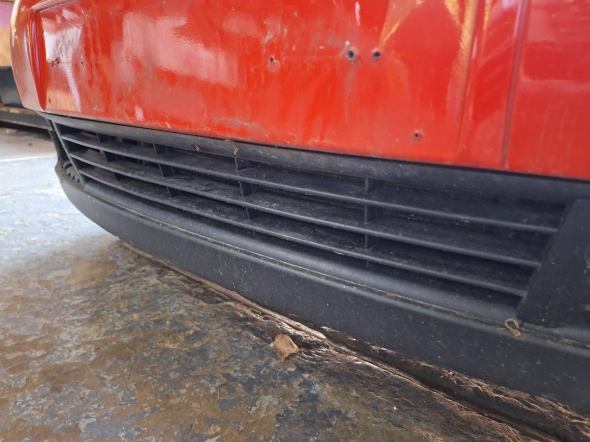 Grila inferioara bara de protectie fata AUDI A3 8L1 1996 - 2006 1.9 TDI ASZ