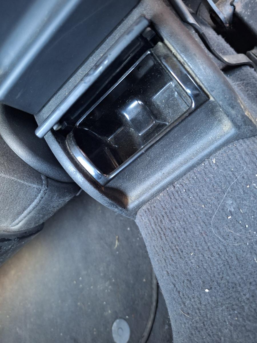 Scrumiera (spate) AUDI A3 8L1 1996 - 2006 1.9 TDI ASZ
