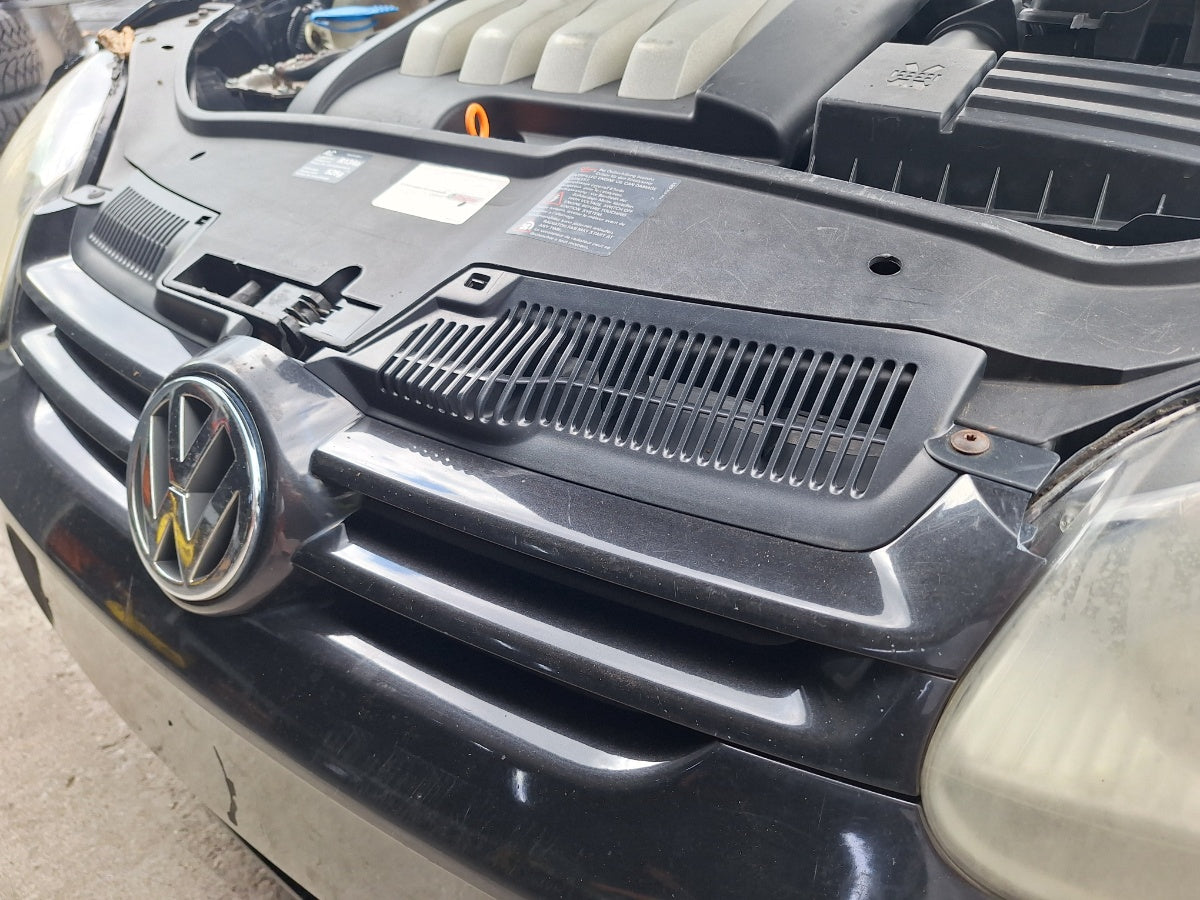 Grilă superioară radiator bară de protecție față VOLKSWAGEN GOLF V 1K1 2003 1.9 TDI BKC 77KW|105HP 2003