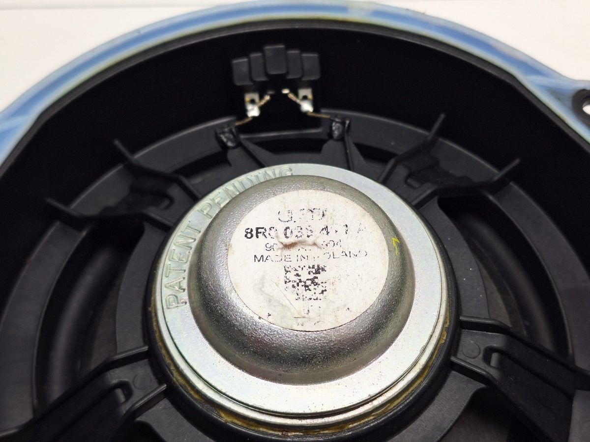 Difuzor portiera spate BANG&OLUFSEN AUDI Q5 8RB 2008 -> 2.0 TDI quattro 8R0035411A