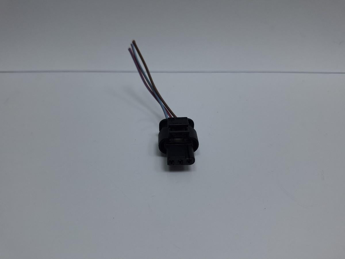 Mufa conector 3 pini AUDI Q5 8RB 2008 -> 2.0 TDI quattro CAHA, CGLB, CMGA 3C0973203