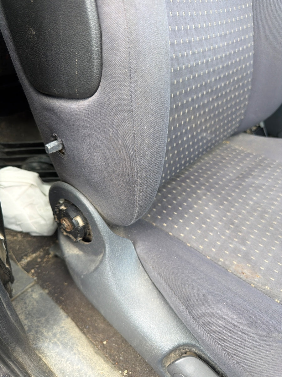 Scaun fata, pasager dreapta SEAT ALHAMBRA 7V8, 7V9 1996 - 2010 1.9 TDI AUY, BVK