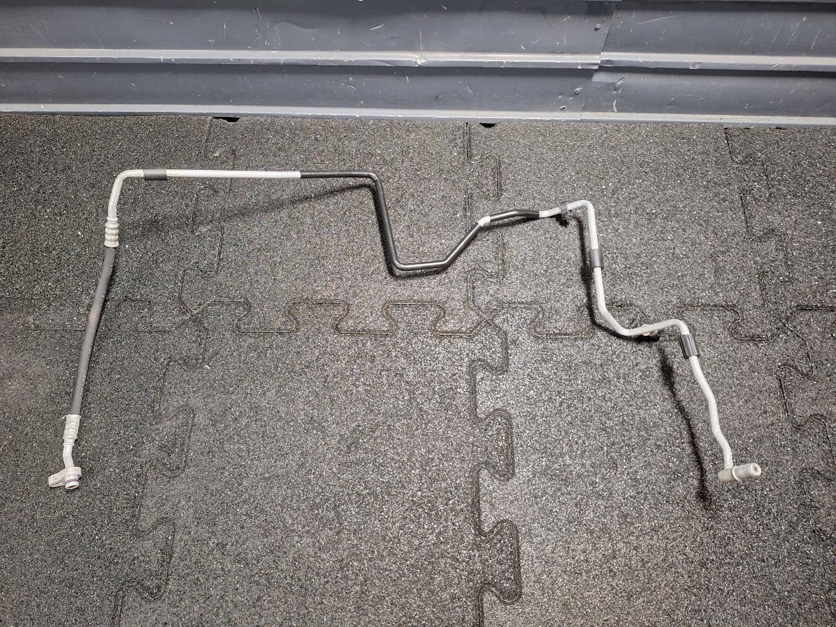 Conducta AC joasa presiune AUDI Q5 8RB 2008 -> 2.0 TDI quattro CAHA, CGLB, CMGA 8R0260710J