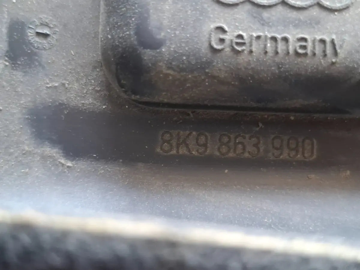 Capac panou capitonaj lateral portbagaj dreapta AUDI A4 IV Avant 8K5, B8 2007 - 2015 2.0 TDI CAGA, CJCA, CMEA, CMFA 8K9863990