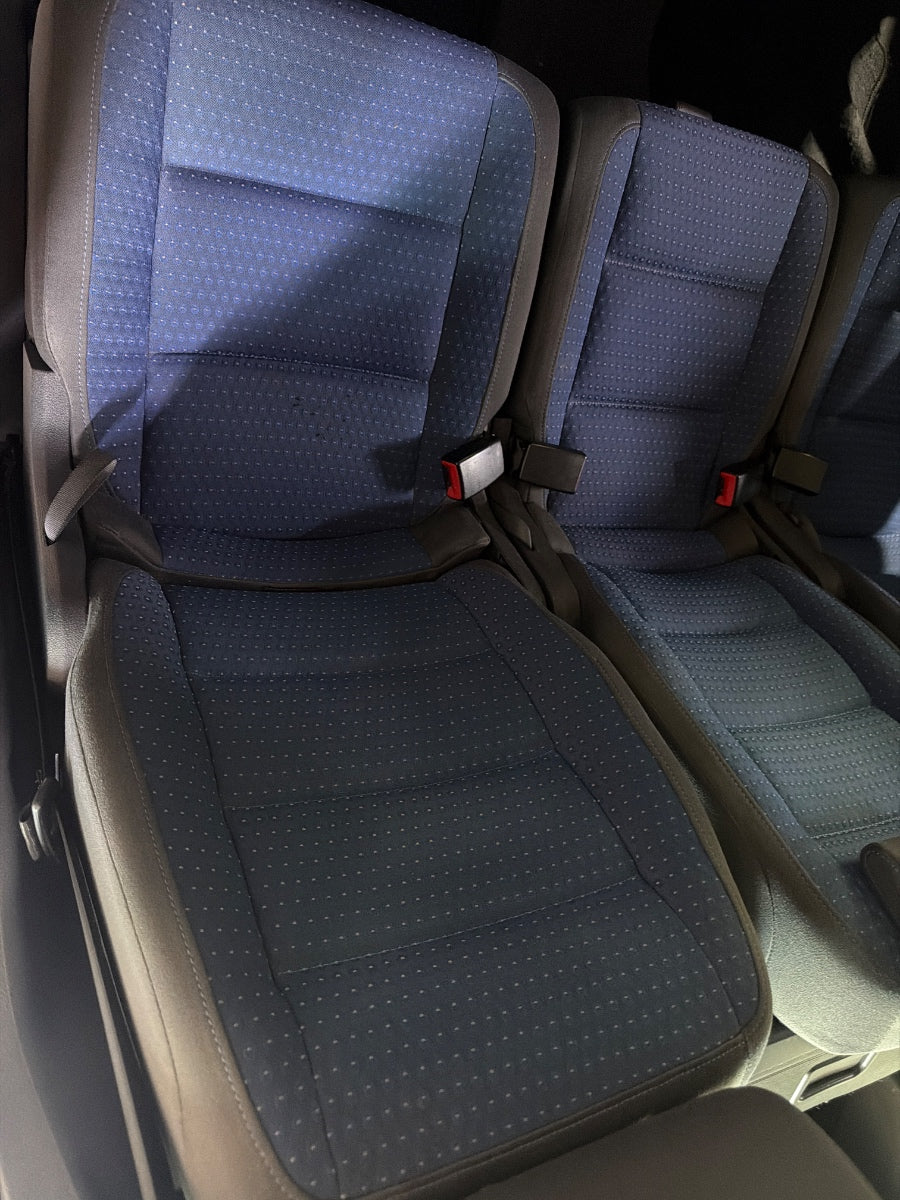Al doilea rand de scaune VOLKSWAGEN TOURAN 1T1, 1T2 2003 - 2010 2.0 TDI 16V BKD