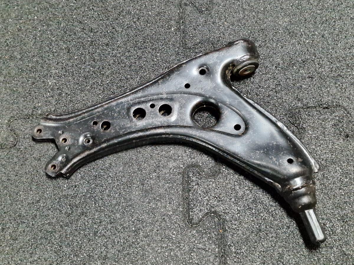 Brat suspensie roata fata VOLKSWAGEN POLO 9N_ 2001 - 2012 1.4 TDI AMF, BAY 6Q0407151