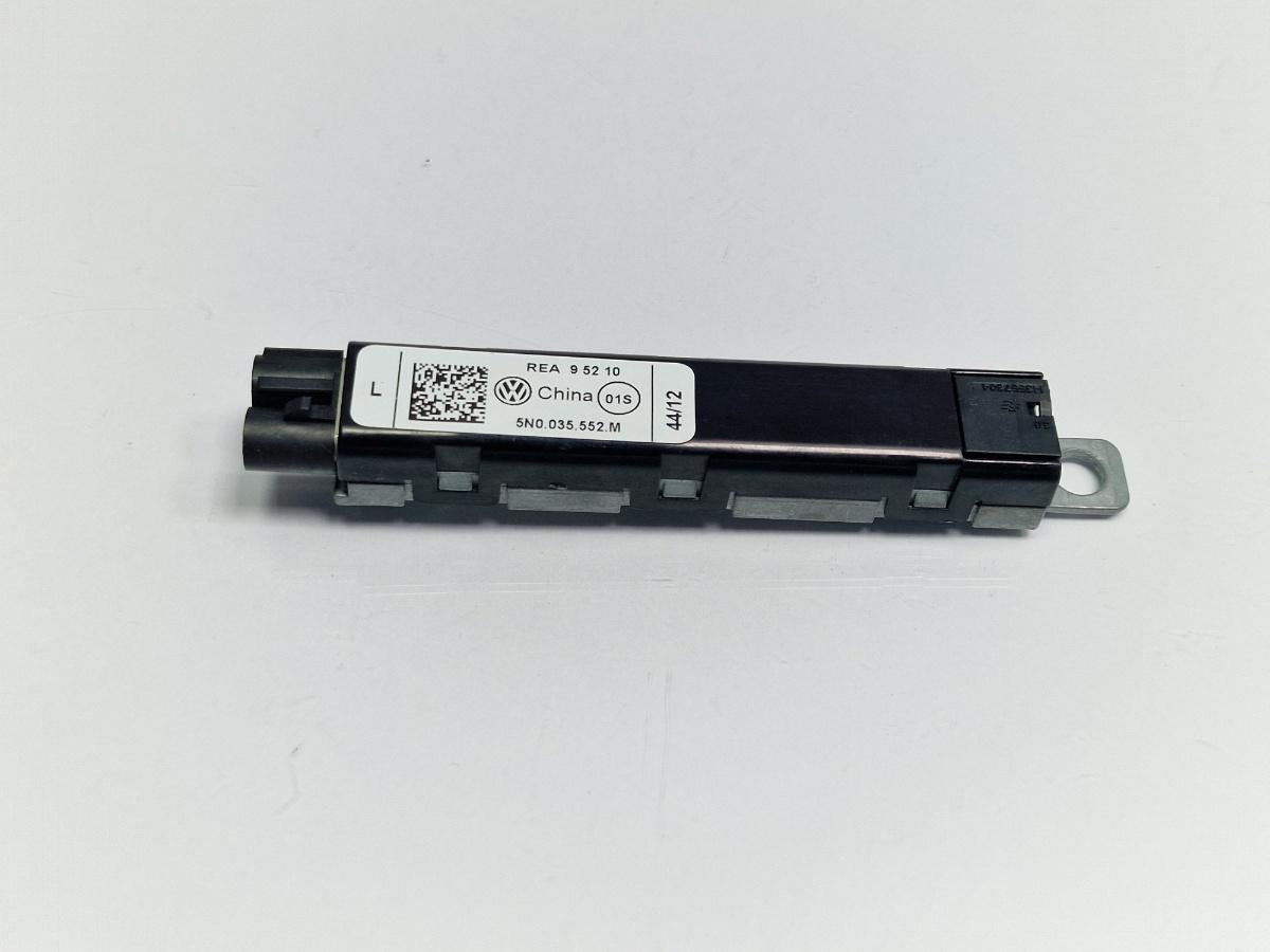 Amplificator antenă VOLKSWAGEN TIGUAN 5N_ 2013 2.0 TDI CFFB 103KW|140HP 2013