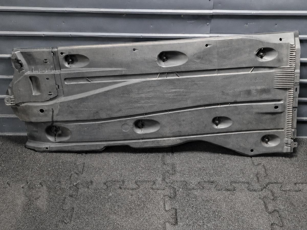 scut sub caroserie VOLKSWAGEN GOLF VII 5G1 2012 -> 2.0 TDi BlueMotion 5Q0825201L