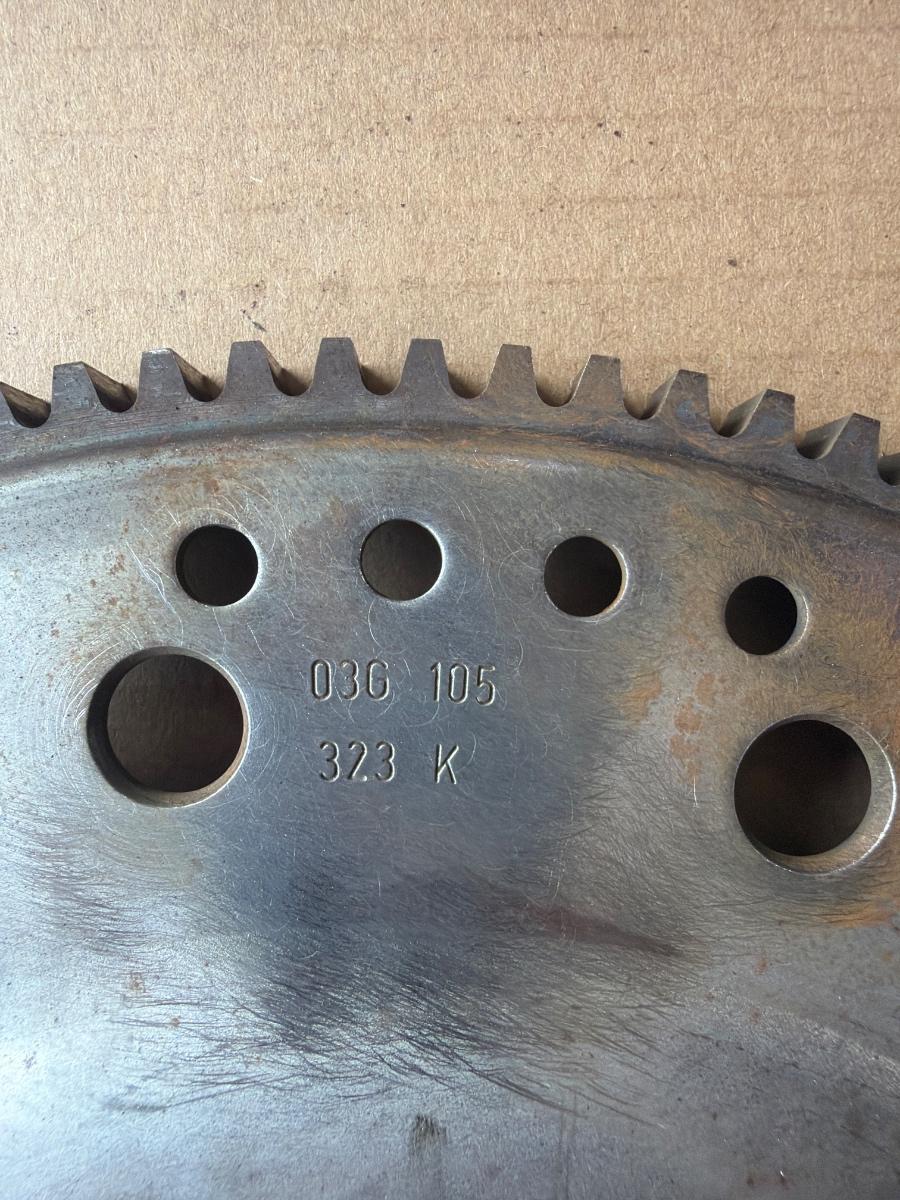 Coroana volanta AUDI A4 IV Avant 8K5, B8 2007 - 2015 2.0 TDI CAGA, CJCA, CMEA, CMFA 03G105323K