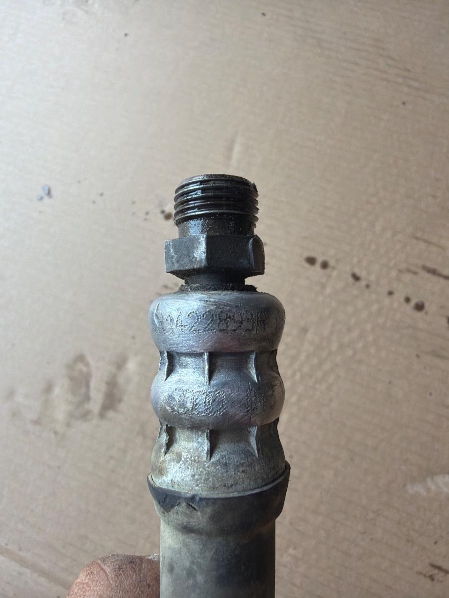 Conducta lichid servodirectie AUDI A4 IV Avant 8K5, B8 2007 - 2015 2.0 TDI 8R1422893R