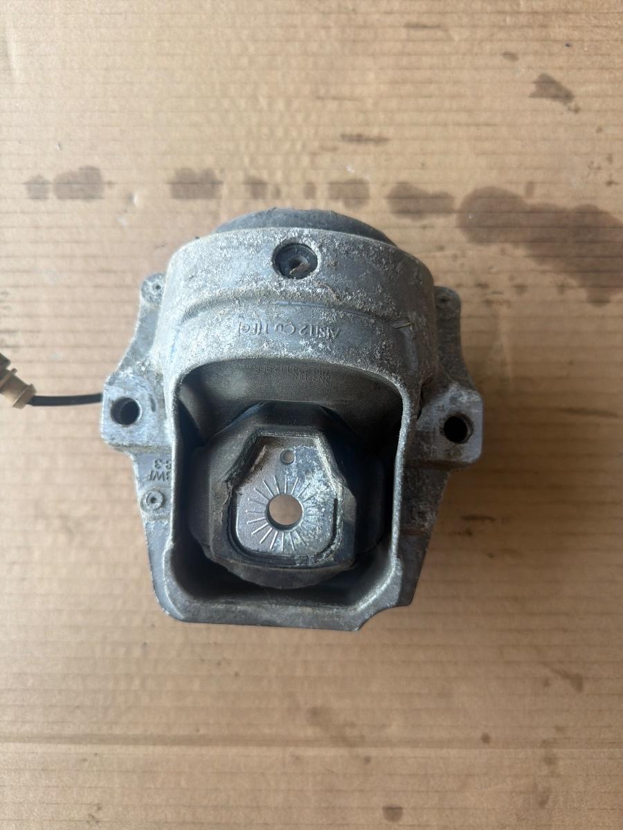 Suport tampon motor AUDI A4 IV Avant 8K5, B8 2007 - 2015 2.0 TDI CAGA, CJCA, CMEA, CMFA