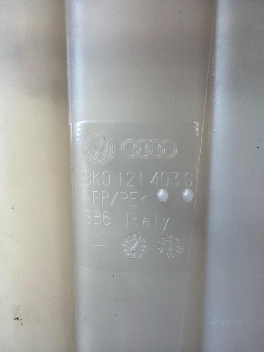 Vas rezervor de expansiune lichid de racire AUDI A4 IV Avant 8K5, B8 2007 - 2015 2.0 TDI CAGA, CJCA, CMEA, CMFA 8K0121403G