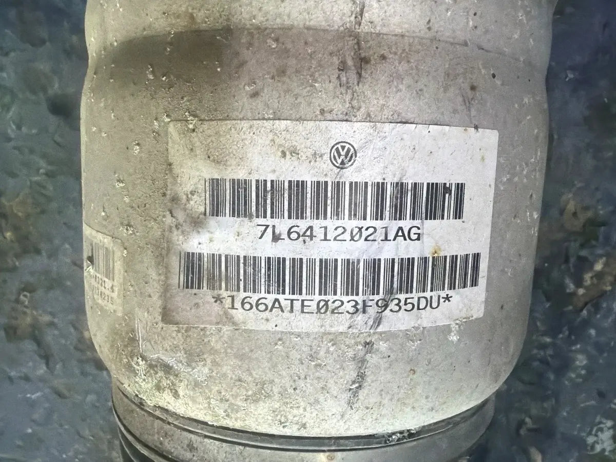Perna de aer stanga fata VOLKSWAGEN TOUAREG 7LA, 7L6, 7L7 2002 - 2013 3.0 V6 TDI BKS, CATA 7L6412021AG