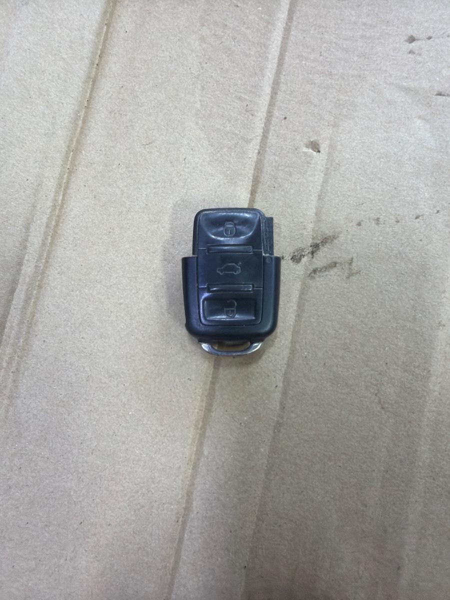 Telecomanda inchidere centralizata VOLKSWAGEN PASSAT 3B3 2000 - 2005 1.9 TDI AVF, AWX 1J0959753AH