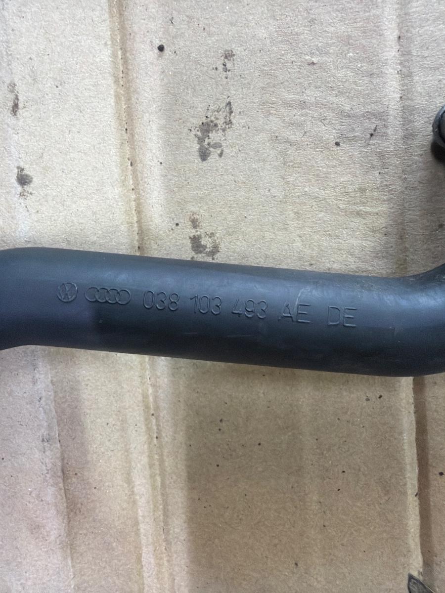 Tubulatura admisie epurator carter VOLKSWAGEN PASSAT 3B3 2000 - 2005 1.9 TDI AVF, AWX 038103493AE