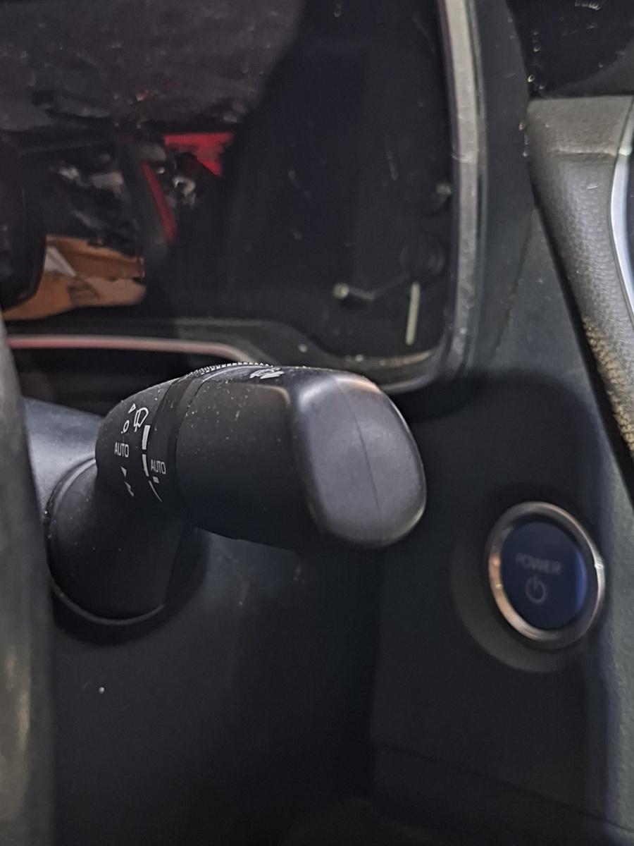 Maneta stergatoare lampa de semnalizare TOYOTA COROLLA _E21_ 2018 -> 1.8 Hybrid 2ZR-FXE